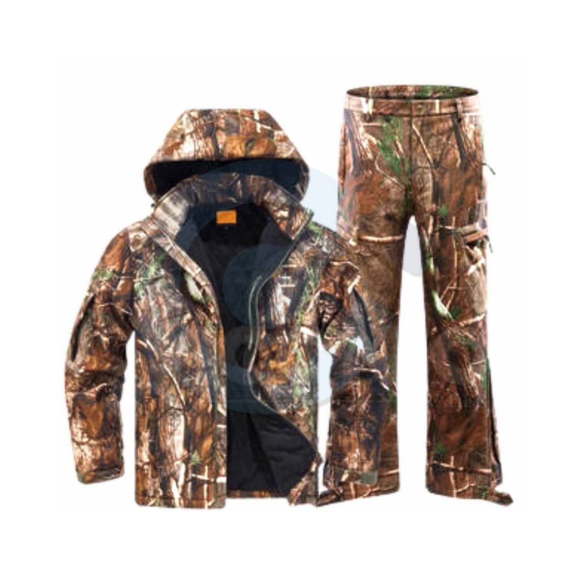 8 Camouflages Uniform in Brown Colour With Cap